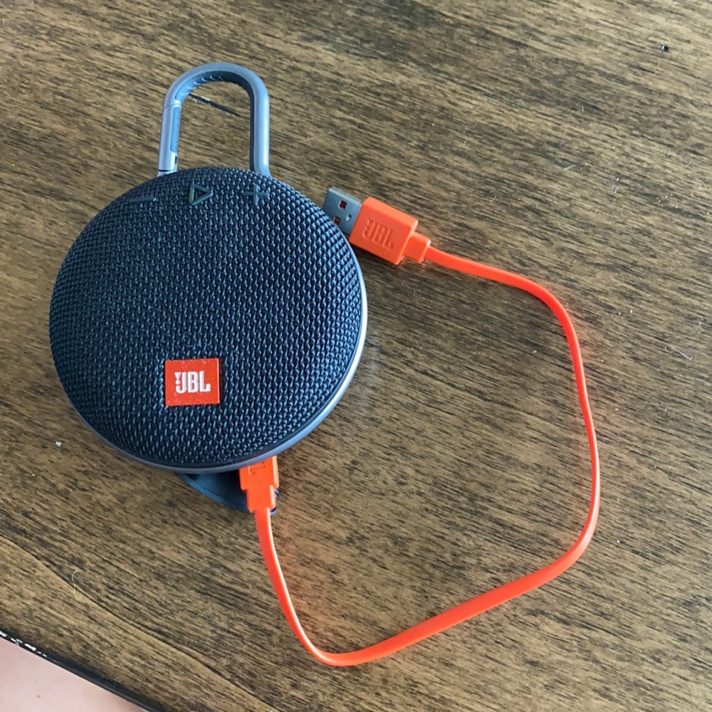 JBL clip 3 speaker
